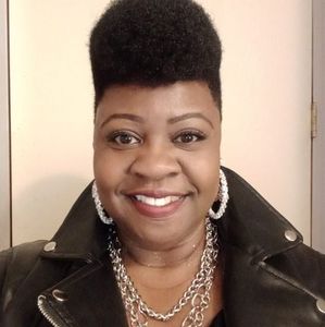 Meet your Posher, Seandra